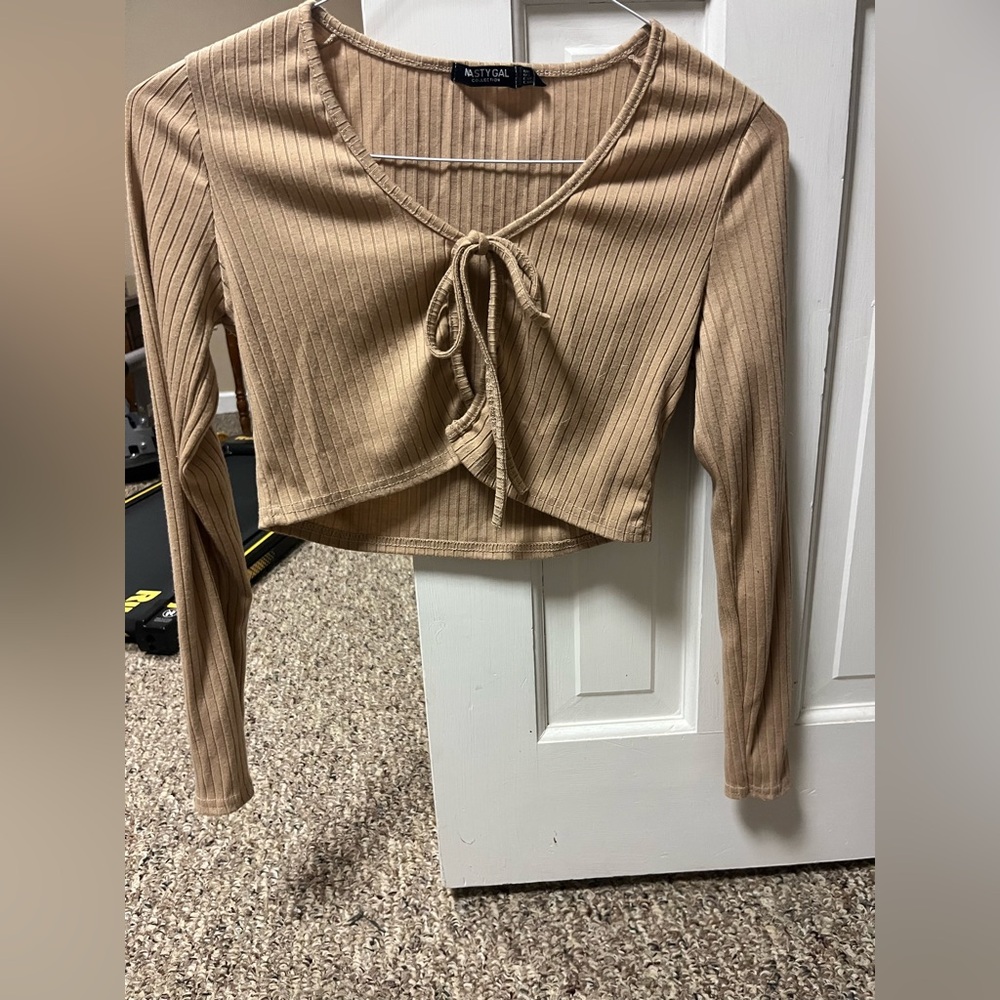 Women’s Tan/Nude Ribbed Tie-Front Long Sleeve Top